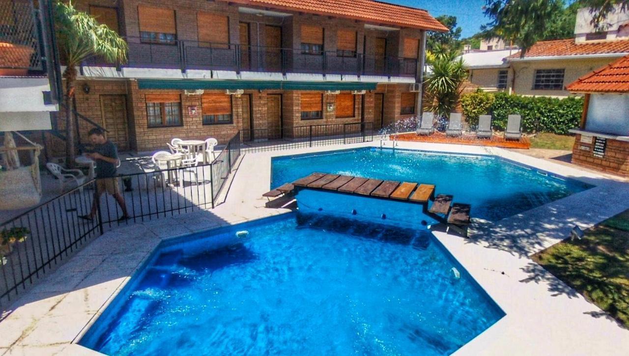 Hotel Carlos Paz Βίλα Κάρλος Παζ Εξωτερικό φωτογραφία