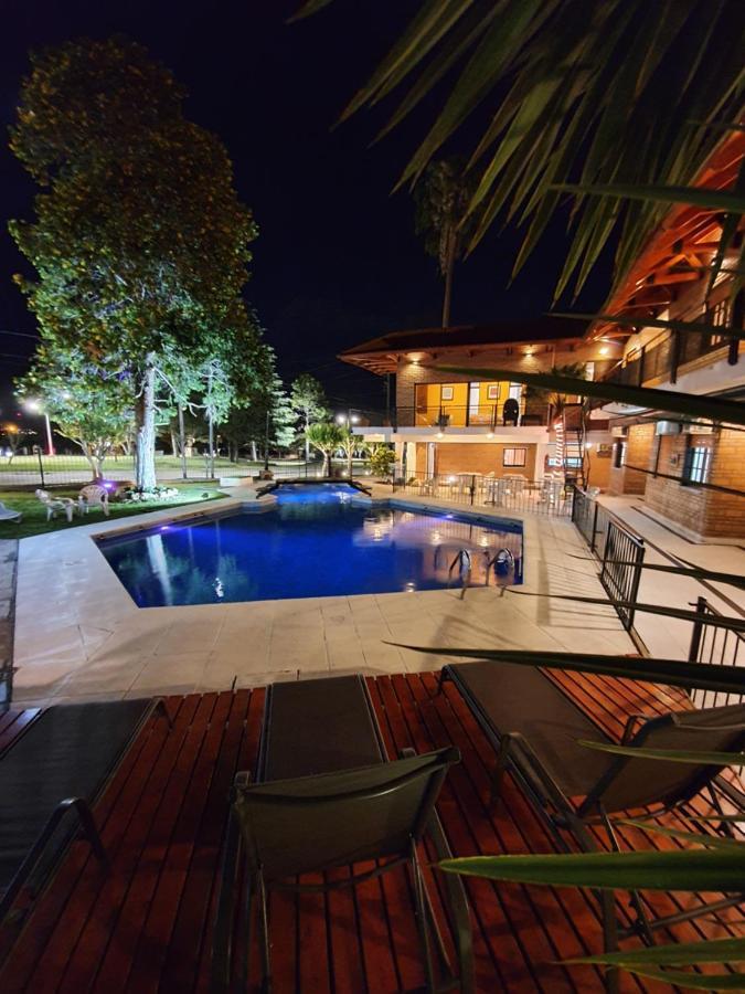 Hotel Carlos Paz Βίλα Κάρλος Παζ Εξωτερικό φωτογραφία